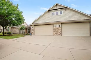 225 Terra Verde Ln, McKinney, TX 75069 - Photo 2