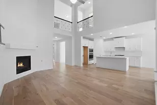 537 Oakmoss St, Little Elm, TX 76227 - Photo 2