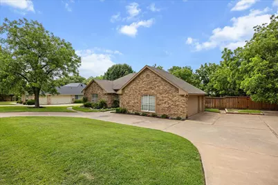 9126 Hanging Moss Drive, Granbury, TX 76049 - Photo 4