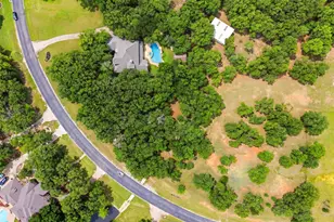 705 Boling Ranch Rd, Azle, TX 76020 - Photo 4