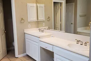 532 Silver Maple Dr, Irving, TX 75063 - Photo 18