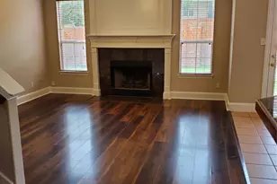 532 Silver Maple Dr, Irving, TX 75063 - Photo 2