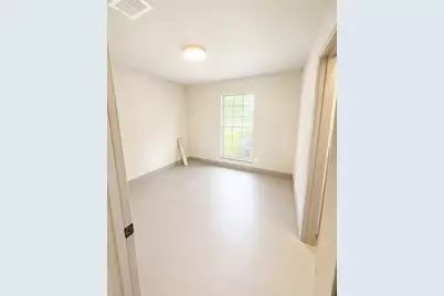 206 N Main Street, Edgewood, TX 75117 - Photo 10