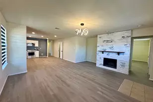 817 Lark Dr, Aubrey, TX 76227 - Photo 8
