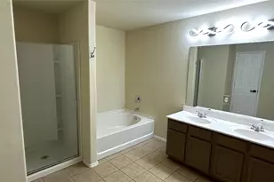 817 Lark Dr, Aubrey, TX 76227 - Photo 18