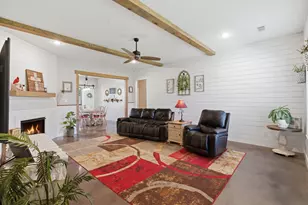 300 Mockingbird Ln, Springtown, TX 76082 - Photo 8