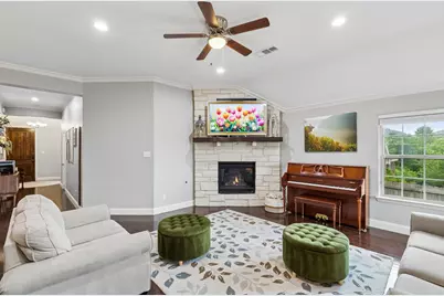 6427 Lake Bluff Drive, Dallas, TX 75249 - Photo 6