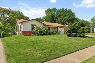 1822 Finley Rd, Irving, TX 75062 - Photo 6