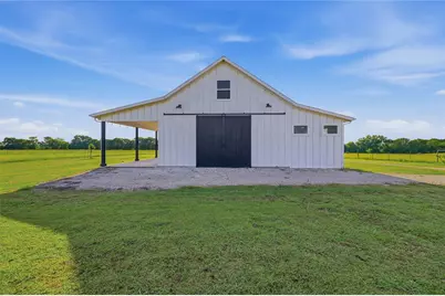 5235 Fm 1752 S, Whitewright, TX 75491 - Photo 2