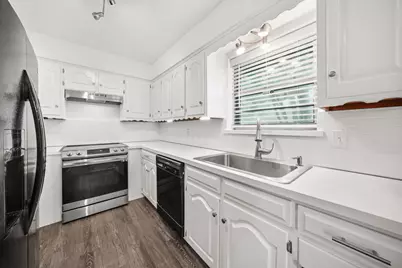 722 Oakbluff Drive, Lancaster, TX 75146 - Photo 14