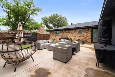 722 Oakbluff Drive, Lancaster, TX 75146 - Photo 32