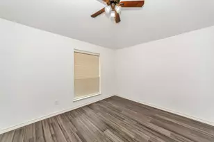 10209 Fossil Valley Dr, Fort Worth, TX 76131 - Photo 28