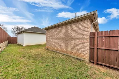 10209 Fossil Valley Drive, Fort Worth, TX 76131 - Photo 36