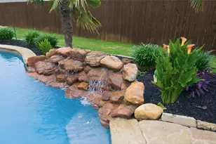 696 Bear Creek Dr, Hurst, TX 76054 - Photo 38
