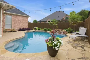 696 Bear Creek Dr, Hurst, TX 76054 - Photo 36