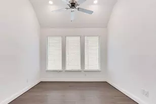 17166 Yellow Bells Dr, Dallas, TX 75252 - Photo 32