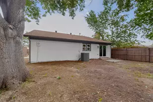 2210 Placid Dr, Carrollton, TX 75007 - Photo 34