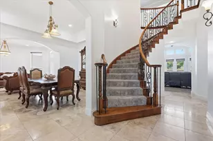 2056 Willow Bend Dr, Oak Leaf, TX 75154 - Photo 2