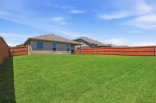 1309 Dublin Dr, Cleburne, TX 76033 - Photo 38