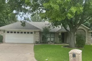 2 Hastings Ct, Mansfield, TX 76063 - Photo 2