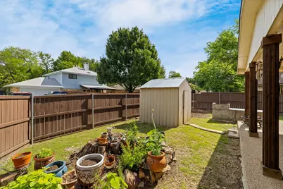 1865 Juniper Lane, Lewisville, TX 75077 - Photo 16