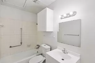 2637 W Randol Mill Rd, Arlington, TX 76012 - Photo 2