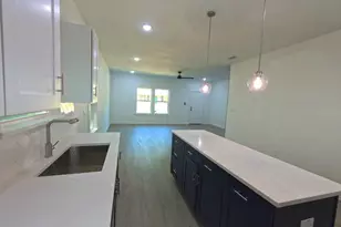 226 10th St, Paris, TX 75460 - Photo 4