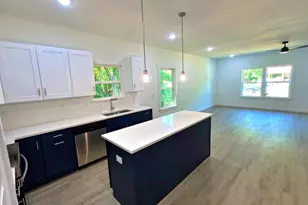 226 10th St, Paris, TX 75460 - Photo 2