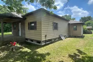 250 Oak Hill Rd, Whitewright, TX 75491 - Photo 2