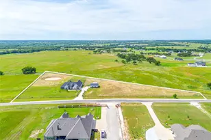 1024 Monarch Ct, Poolville, TX 76487 - Photo 30