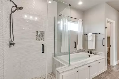 1024 Monarch Court, Poolville, TX 76487 - Photo 20