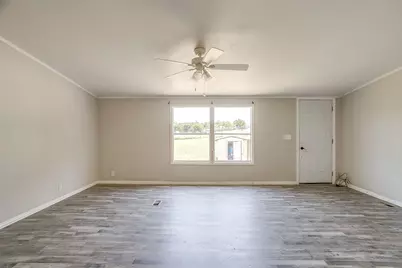 178 Valley Lake Lane, Springtown, TX 76082 - Photo 6