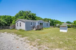 178 Valley Lake Ln, Springtown, TX 76082 - Photo 2