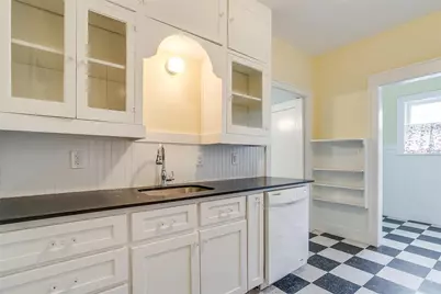 2600 S Adams Street #102, Fort Worth, TX 76110 - Photo 12