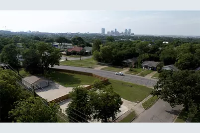 1264 E Maddox Avenue, Fort Worth, TX 76104 - Photo 2