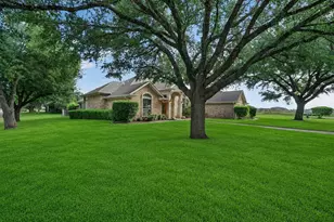 800 Granite Ln, Lorena, TX 76655 - Photo 2