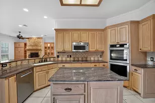 800 Granite Ln, Lorena, TX 76655 - Photo 8
