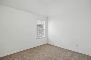 404 Warwick Blvd, Lewisville, TX 75056 - Photo 36