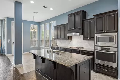 404 Warwick Boulevard, Lewisville, TX 75056 - Photo 12