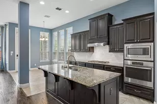 404 Warwick Blvd, Lewisville, TX 75056 - Photo 12