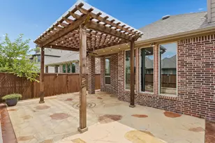 404 Warwick Blvd, Lewisville, TX 75056 - Photo 38