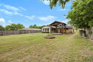 1315 W Ridge Dr, Duncanville, TX 75116 - Photo 22