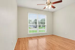 920 Felicia Ln, Arlington, TX 76017 - Photo 16
