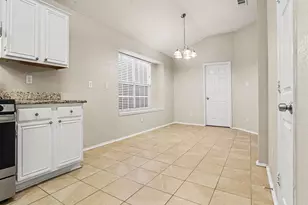 920 Felicia Ln, Arlington, TX 76017 - Photo 8