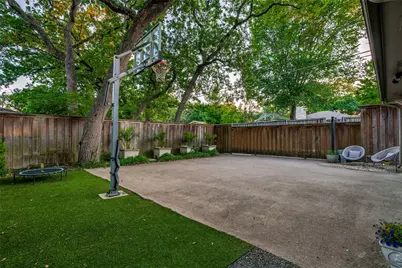 1513 Cedar Hill Avenue, Dallas, TX 75208 - Photo 30