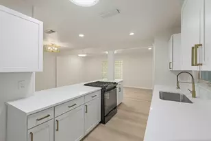9745 Ash Creek Dr, Dallas, TX 75228 - Photo 6