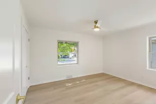 9745 Ash Creek Dr, Dallas, TX 75228 - Photo 16