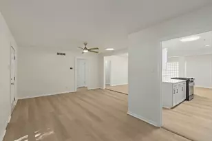 9745 Ash Creek Dr, Dallas, TX 75228 - Photo 6