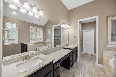 404 Warwick Boulevard, Lewisville, TX 75056 - Photo 16