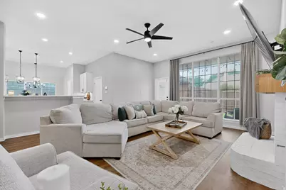 8406 Lexington Court, Rowlett, TX 75089 - Photo 6